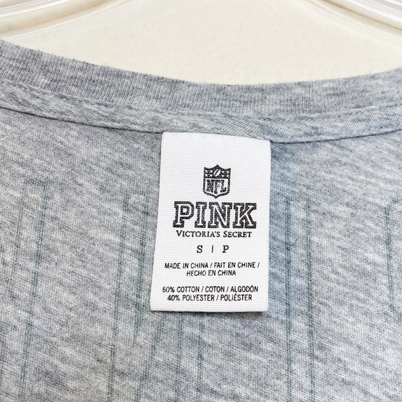 PINK Victorias Secret Green Bay Packers V Neck - Picture 3 of 3